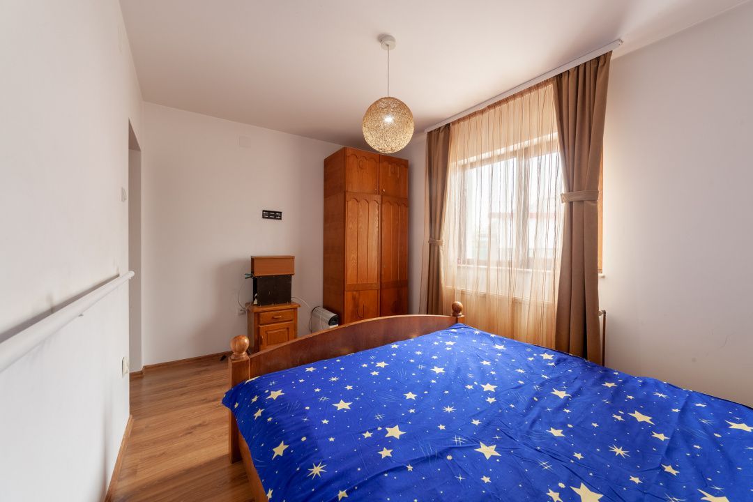 Casa de vanzare in Albota – liniste, spatiu si acces rapid catre Pitesti! - Poză 11