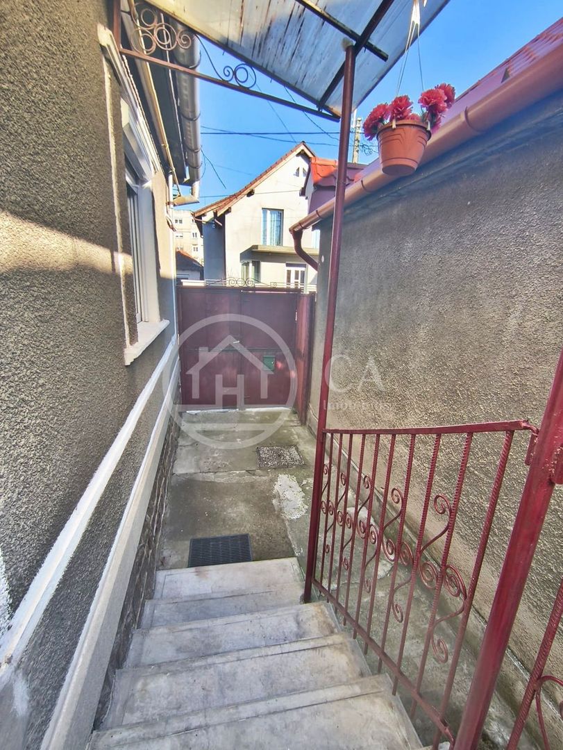 Casă de închiriat cu 3 camere în zona Cantemir, Oradea. - Poză 14