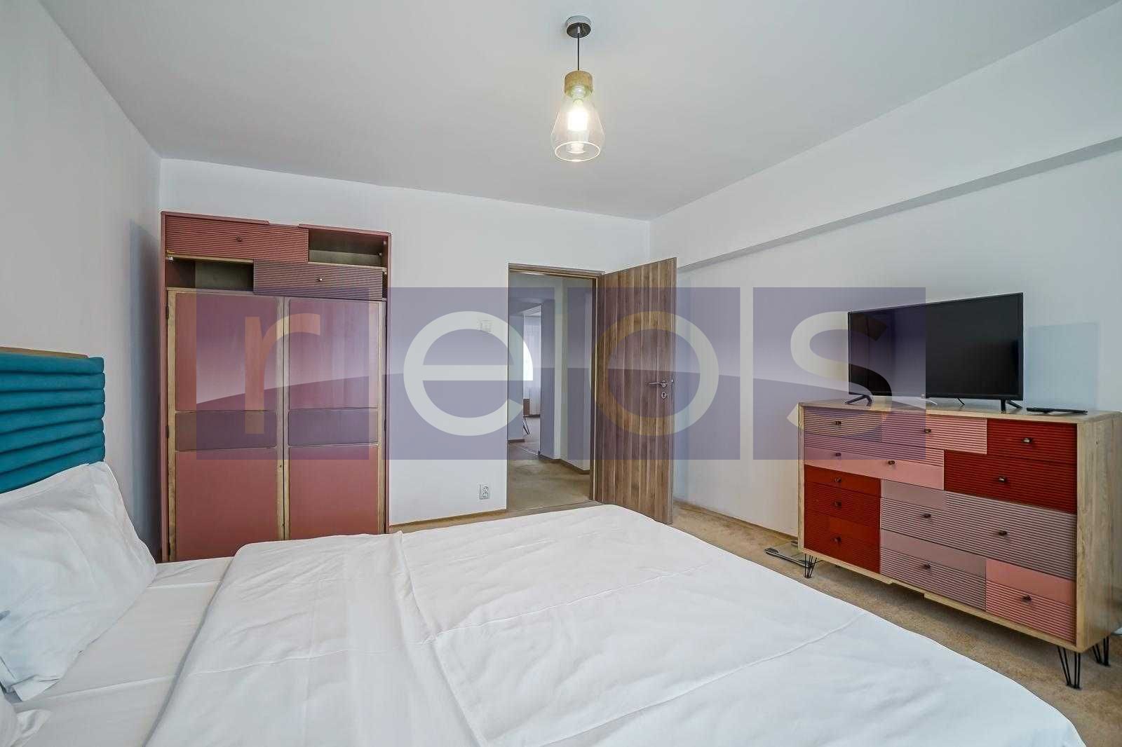 Vânzare Apartament 3 Camere 82mp cu dublă vedere spectaculoasă – Piața Unirii - Poză 5