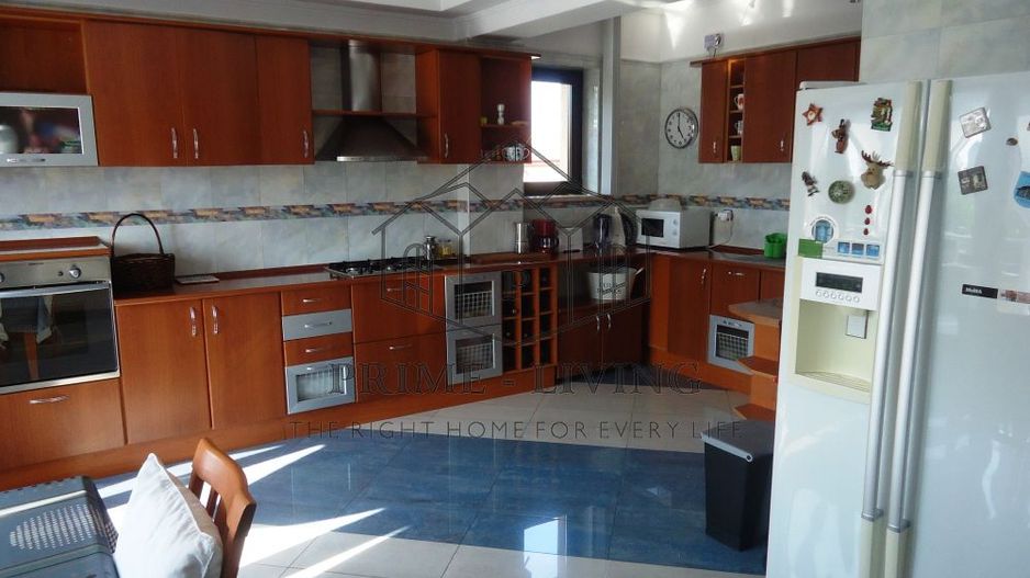 APARTAMENT SPATIOS CU 3 CAMERE LA INCHIRIERE LANGA PARCUL HERATSRAU - Poză 4