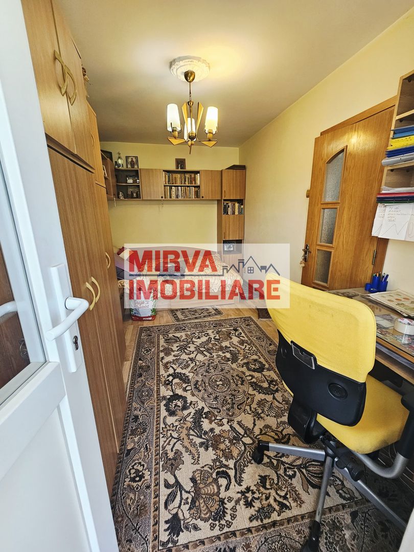 Vanzare apartament 2 camere, mobilat si utilat, zona Vest - Poză 6