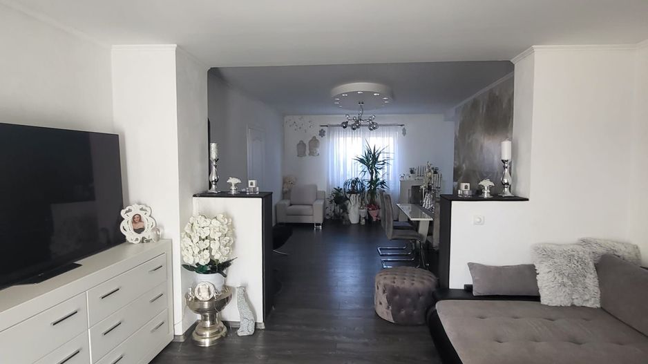 CASA DE VANZARE IN SEBES, IN VALEA FRUMOASEI - Poză 4