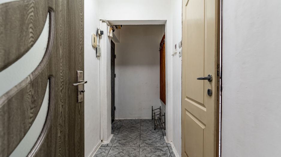 Apartament cu 3 camere, etaj 1 + loc de parcare pe Aleea Predeal - Poză 11