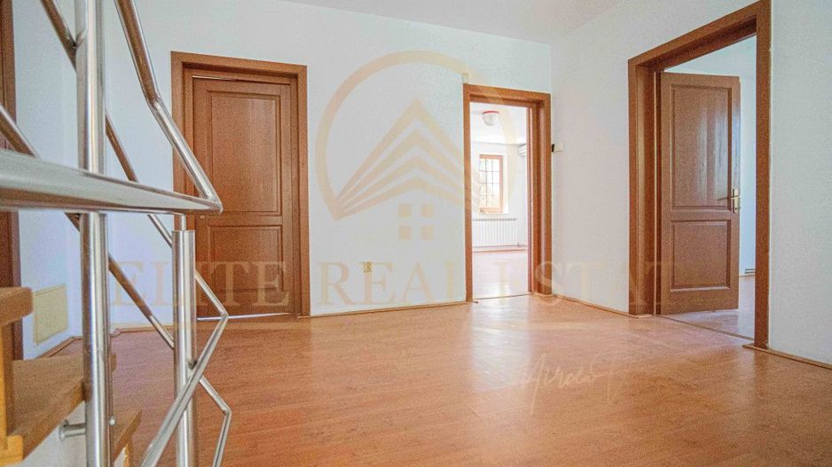 Vila premium ultracentrala, fara vecini, teren 377 mp, garaj! - Poză 16