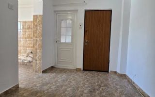 Apartament 3 camere, decomandat - zona Galata - Poză 3