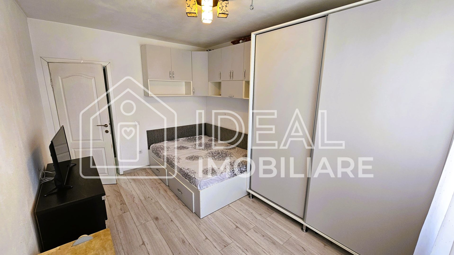Apartament cu 3 camere Mobilta-Utilat, zona Pictor Brana - Poză 6