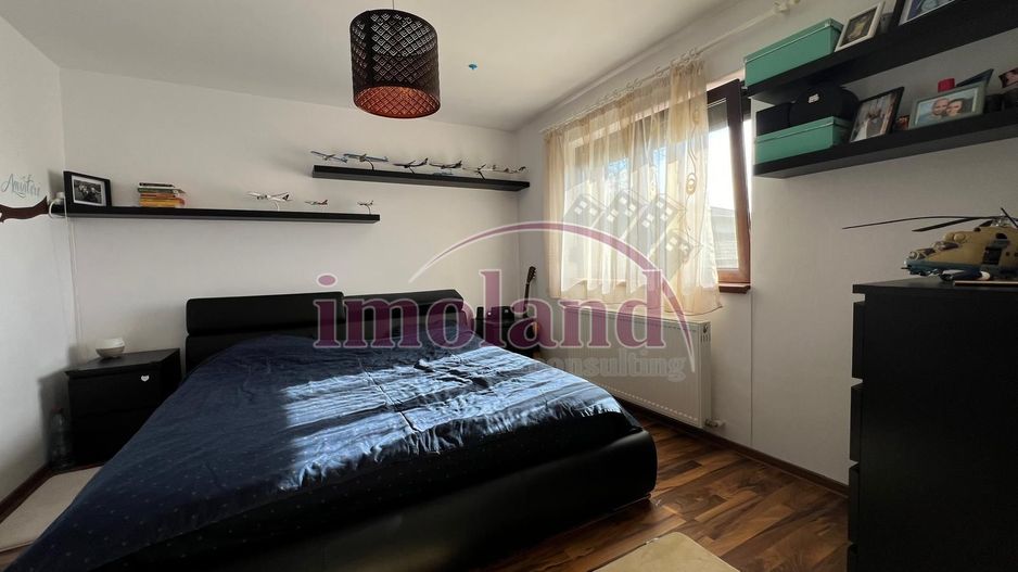 Casa cu garaj si curte - Balotesti - Poză 10