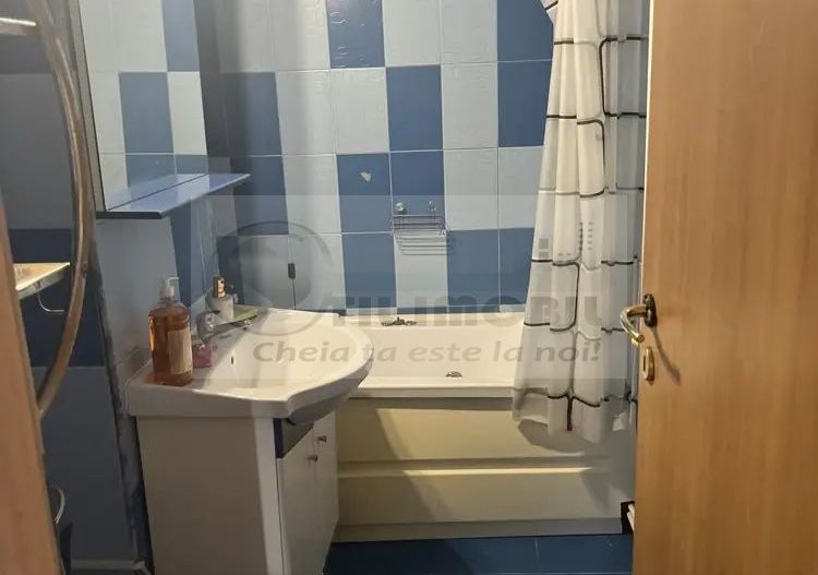 Apartament 3 Camere Podul Ros - 529 euro - Poză 5