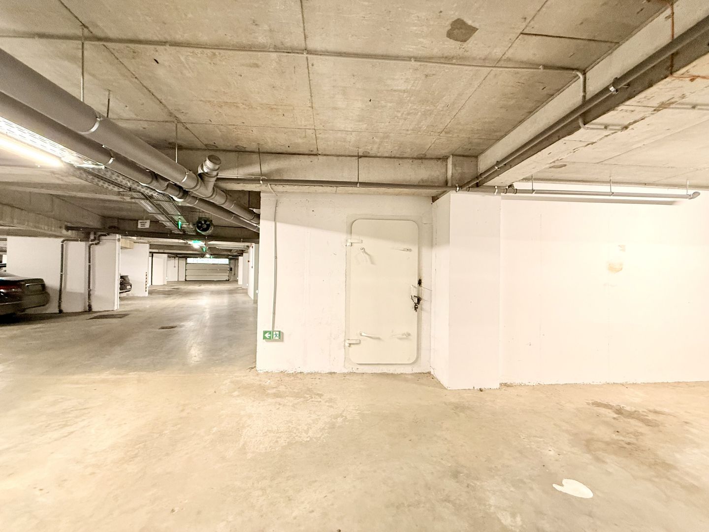 Tribunal Bulevardul Unirii 2 camere 147 mp 60 utili terasa 6 mp curte 81 mp 2025 - Poză 16