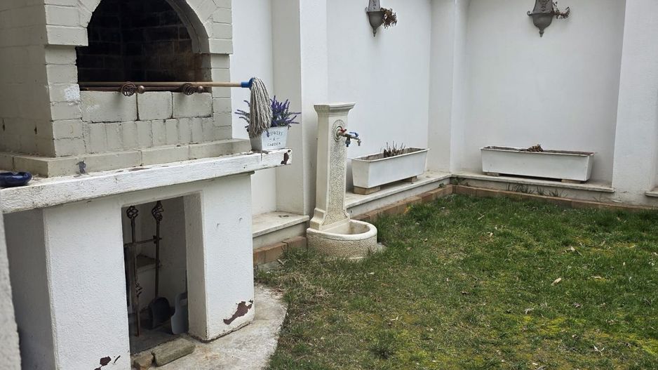 Vila de inchiriat - Poză 33