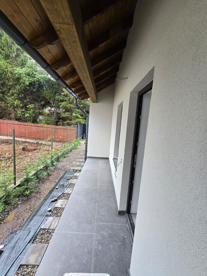 Studio 49,35 mp + 21,35 mp terasele + loc de parcare - Busteni - Poză 9