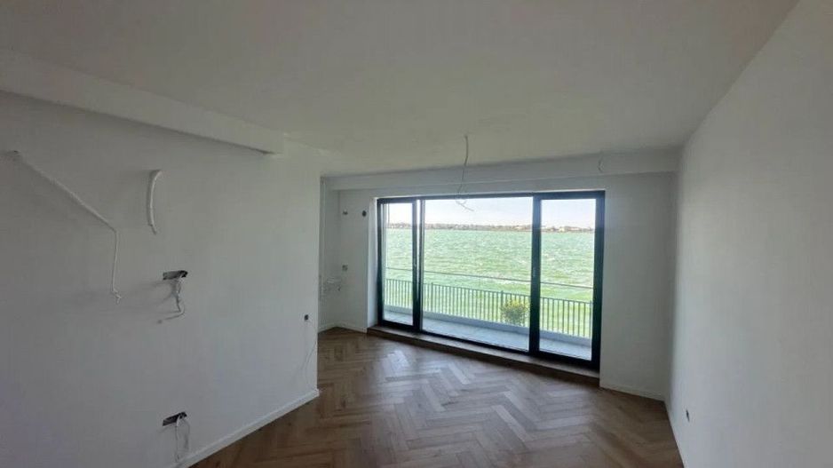 Stațiunea Mamaia - Vânzare apartament cu 2 camere, vedere la lac. - Poză 11