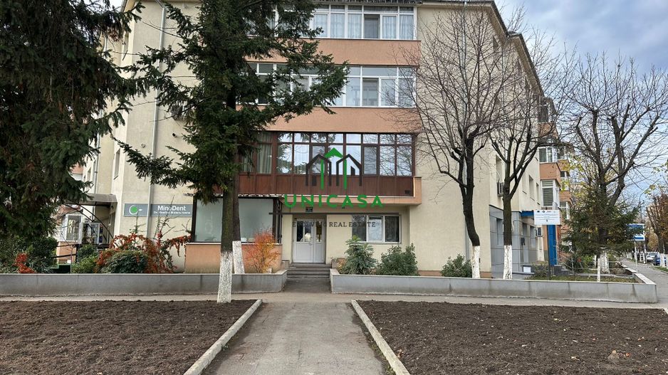 Apartament 3 camere - Zona Centrala - Poză 1