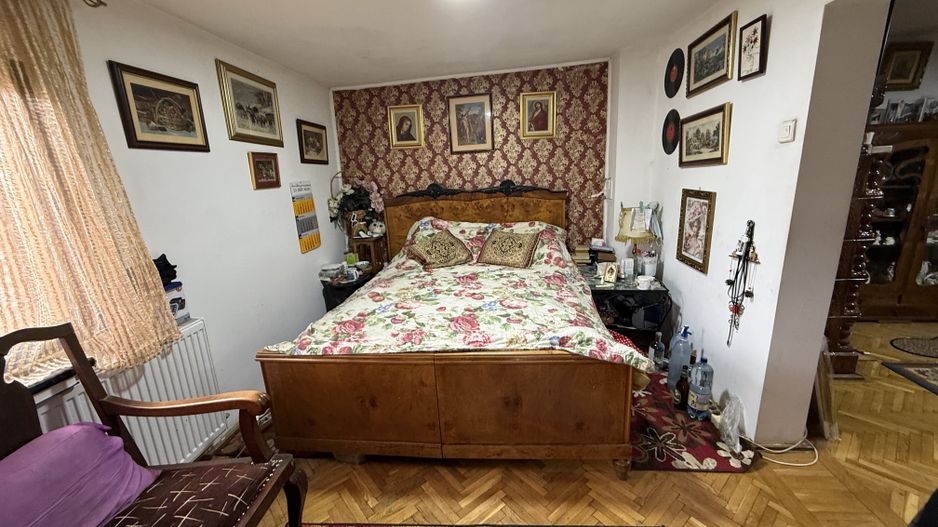 Casă corp C1 84mp + casă corp C2 51mp+garaj+ grădină și teren 889mp - Poză 8