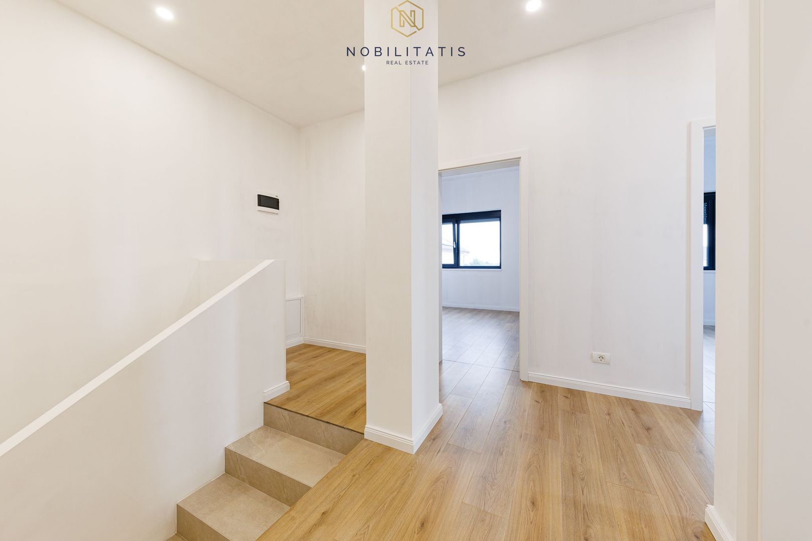 Duplex de vanzare la liziera padurii - 130 mp, 4 bai & 4 dormitoare - Poză 14