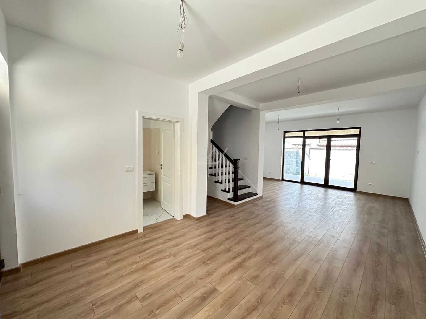 Duplex modern. Drumul Boilor - Lidl 2. - Poză 1