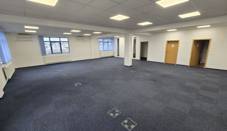 Spatiu de birouri 238 mp zona Calea Dumbravii