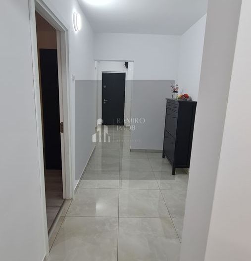Apartament 3 camere renovat | Centrală proprie | Mega Mall | Et 3 - Poză 1