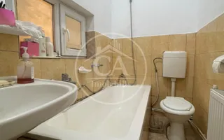 Casa de vanzare cu 4 camere in zona Nufaru,  Oradea - Poză 25