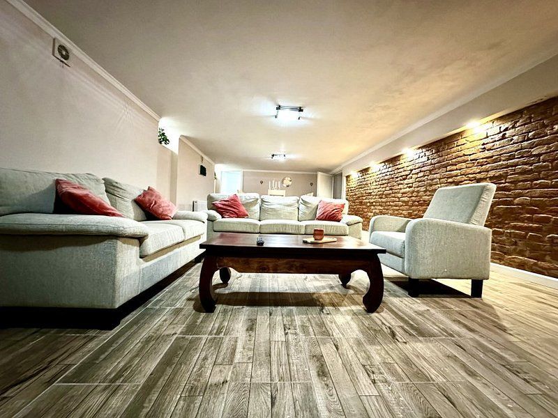 Închiriere casă cu grădină și șemineu în Timișoara – Stil și confort! - Poză 27