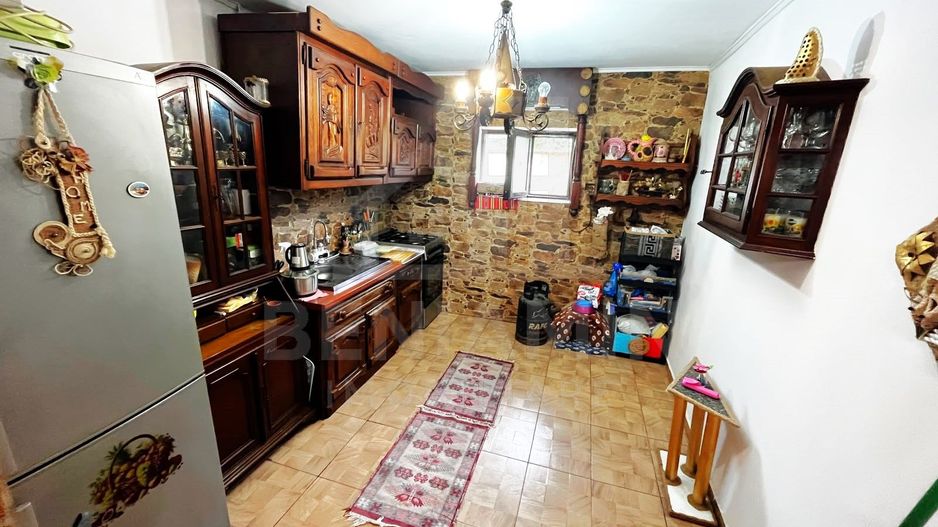 Casa Deosebita 3Camere 3Bai 1460mp Teren Garaj Piscina Bariera Valcii - Poză 11