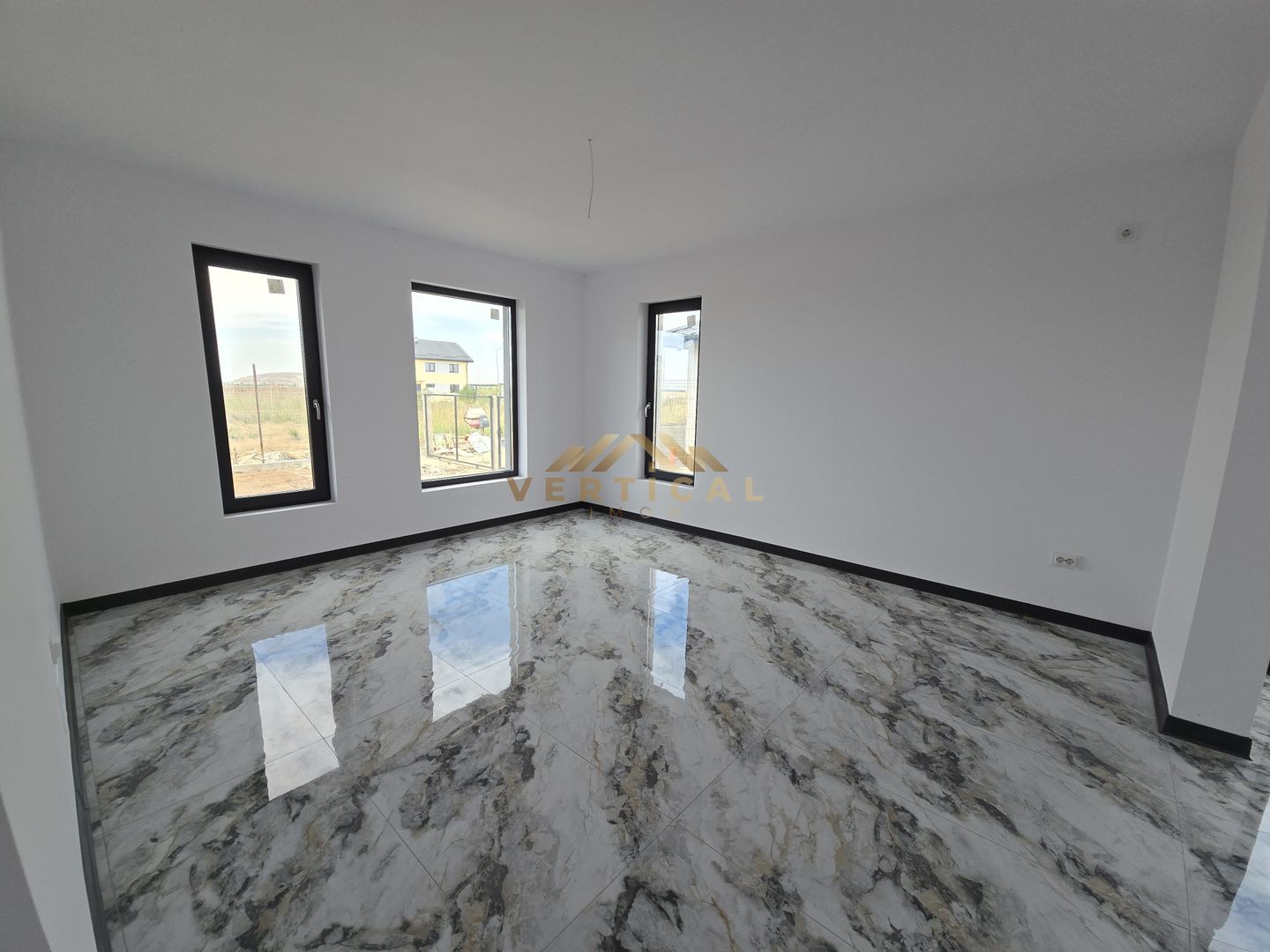 Proprietate eleganta | 3 Camere | Intrare Berceni - Poză 2