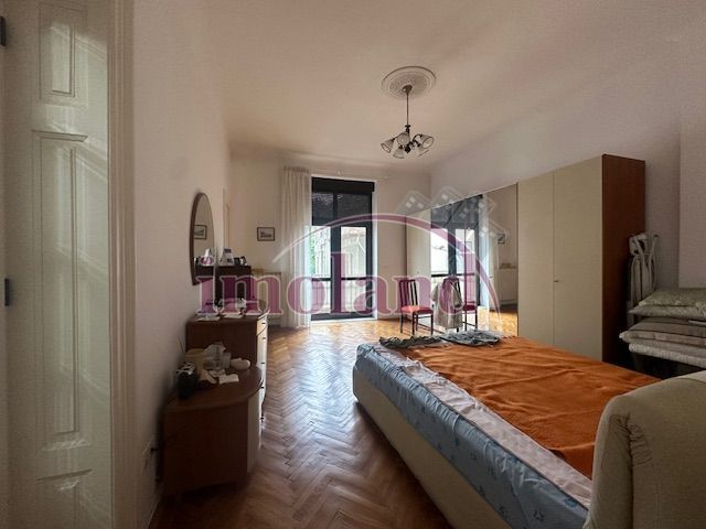 Apartament 4 camere in vila interbelica- vanzare- zona Gara de Nord - Poză 5