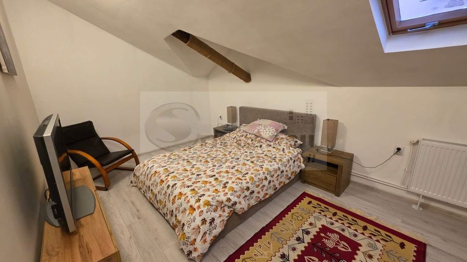 Casa cu 2 camere si living - zona Centrala, Piata Independentei - 700€ - Poză 1