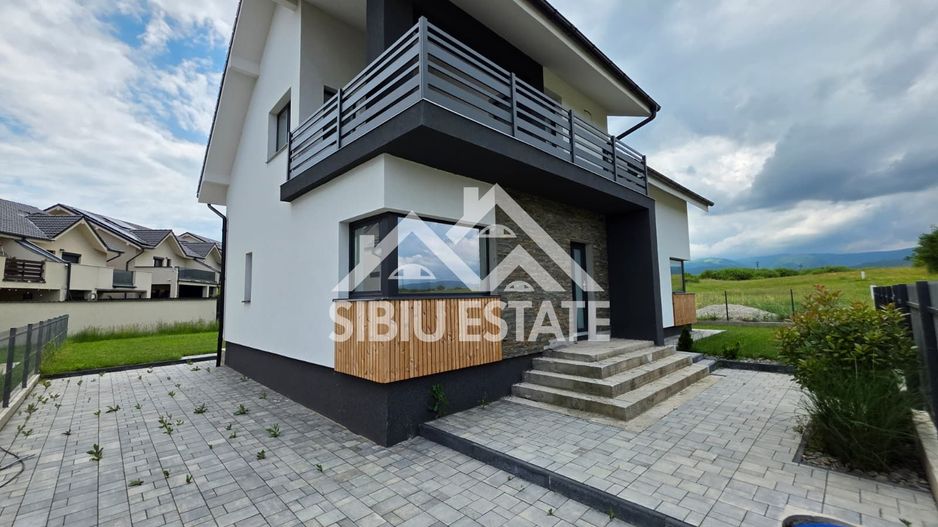 Casa individuala 5 camere, 3 bai, Cristian, Sibiu - Poză 1