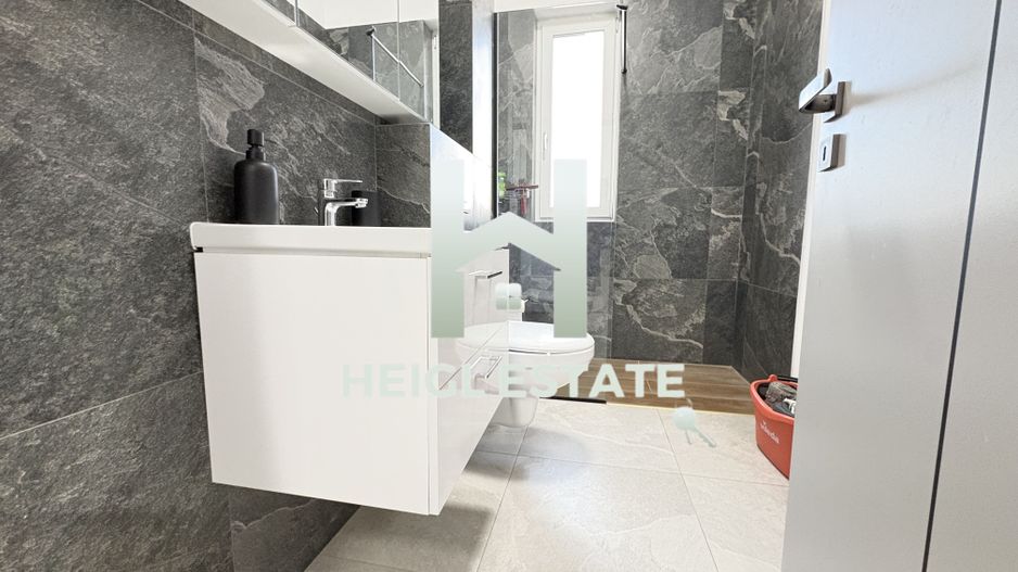 Apartament decomandat cu 2 camere la etajul 1 in Giroc - Poză 5