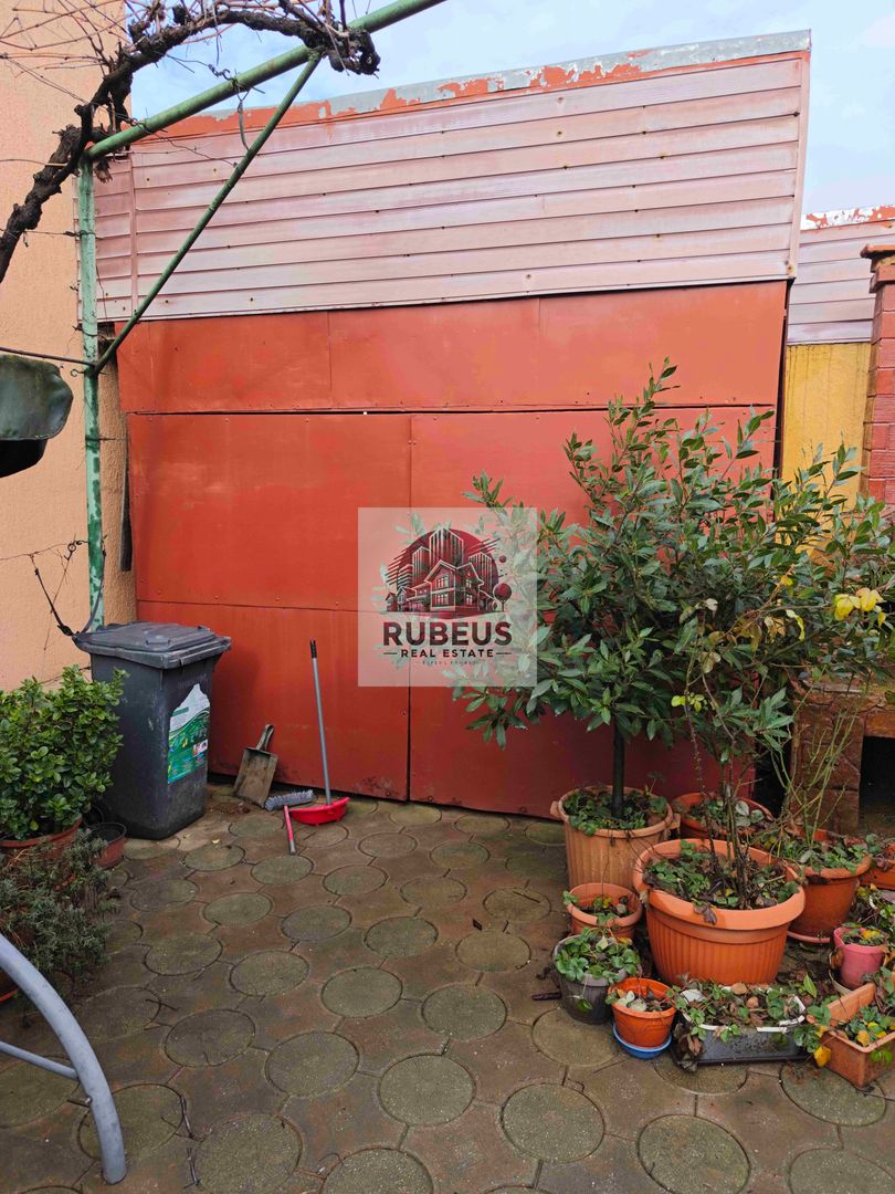 Casa cu personalitate in Calomfirescu – spatiu, liniste si teren gener - Poză 22