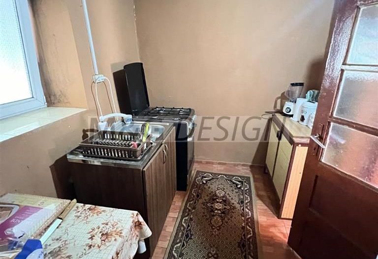 casa individuala Varias apa centrala pe gaz canalizare 1500mp - Poză 7