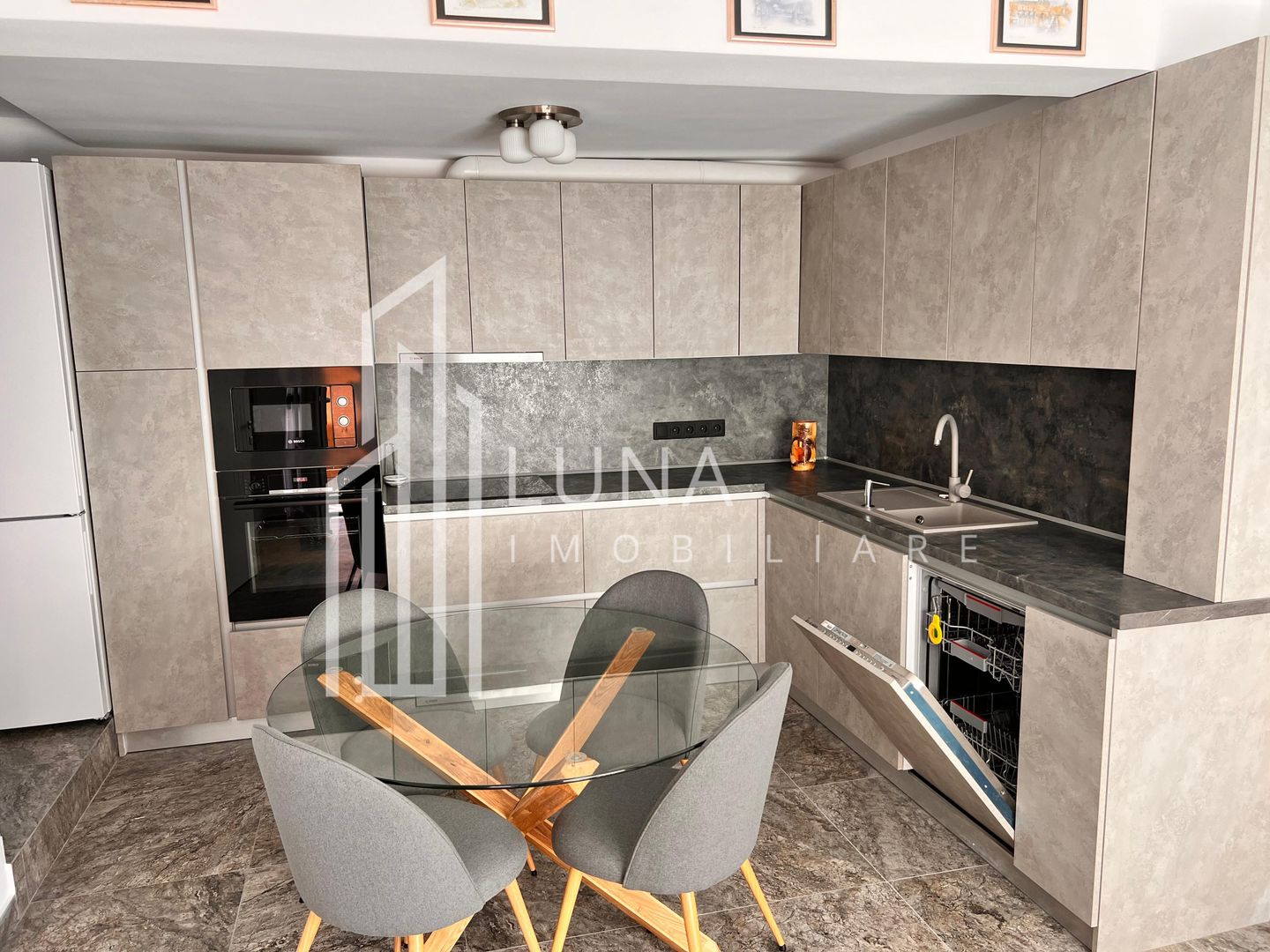 Apartament modern cu curte proprie | Prima închiriere | Semicentral - Poză 1
