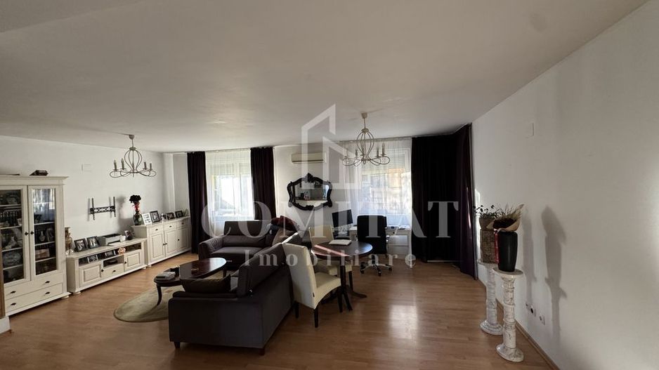 Apartament 3 camere, 104 mp, parcare, cartierul Andrei Muresanu - Poză 3