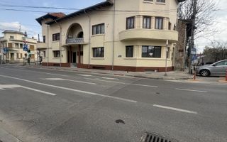 Spațiu birouri / locuință – 181 mp utili, etaj + mansardă în vilă, Centru Piteșt - Poză 1