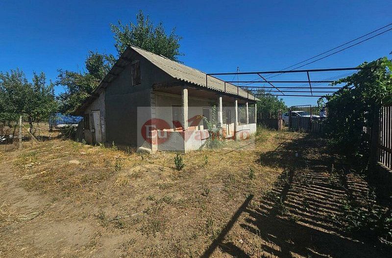 Teren 1800 mp + casa batraneasca - Fartanesti, jud. Galati - Poză 2