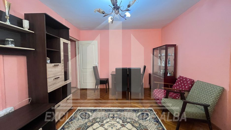 Apartament 2 camere de vanzare  in zona Centru - Poză 1