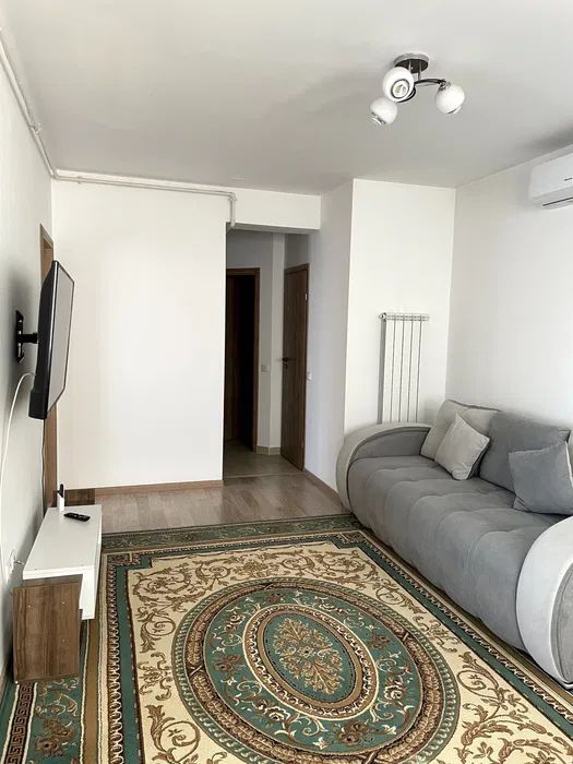 inchiriez apartament cu 3 camere Pacii + loc de parcare - Poză 2