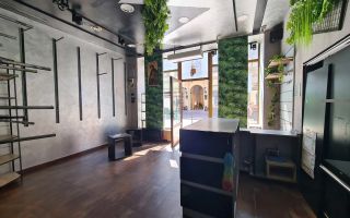 Spatiu comercial ultracentral cu vad- 90 mp - Poză 1