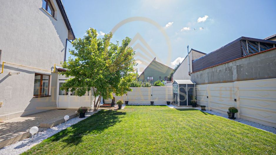 Ovidiu Sud - Zona premium - Vila impozanta, curte mare, garaj, terasa! - Poză 45