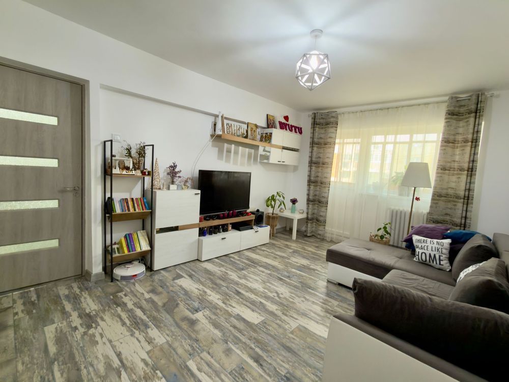 Apartament 2 Camere decomandat, zona Ciuperca - Poză 1