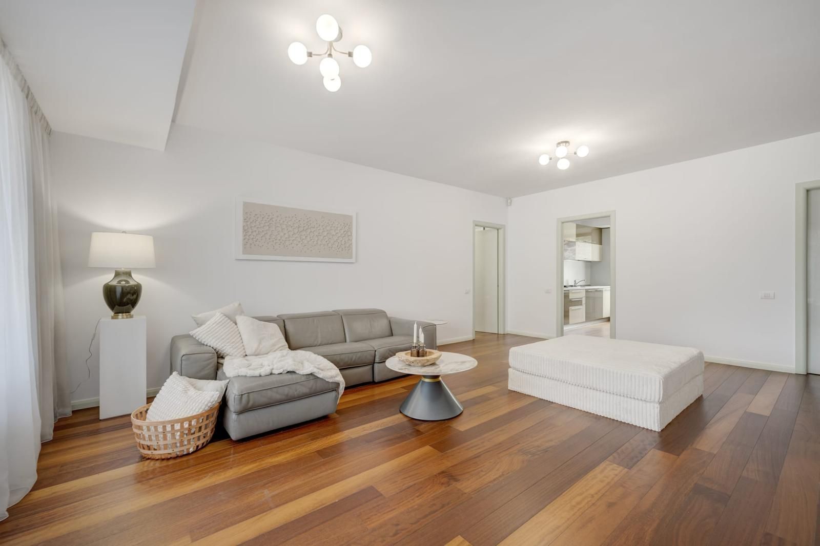 Apartament spatios 3 camere I Zona Kiseleff I Aviatorilor - Poză 1