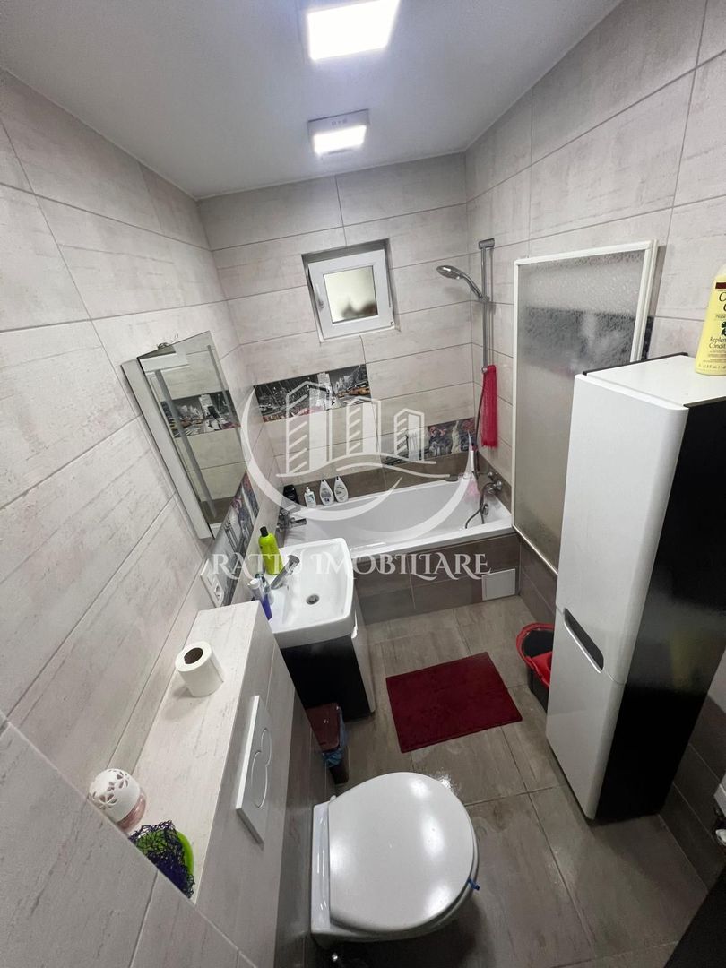 Apartament cu 4 camere | Zona Centrala | General Magheru | Oradea - Poză 9