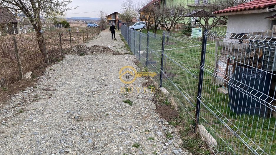 Teren de vanzare in Daia(apa, canal, curent,)- 800mp- Pret atractiv - Poză 1