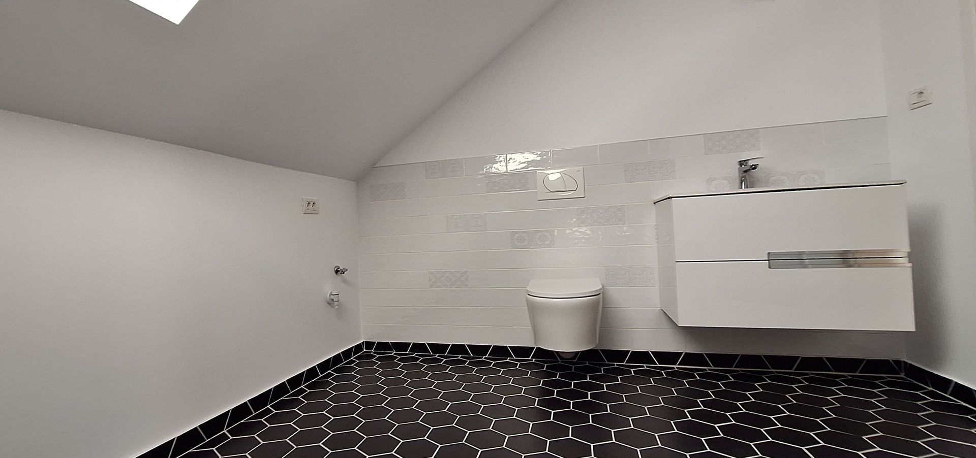 Apartament cu 3 camere si 2 locuri de parcare - Poză 9