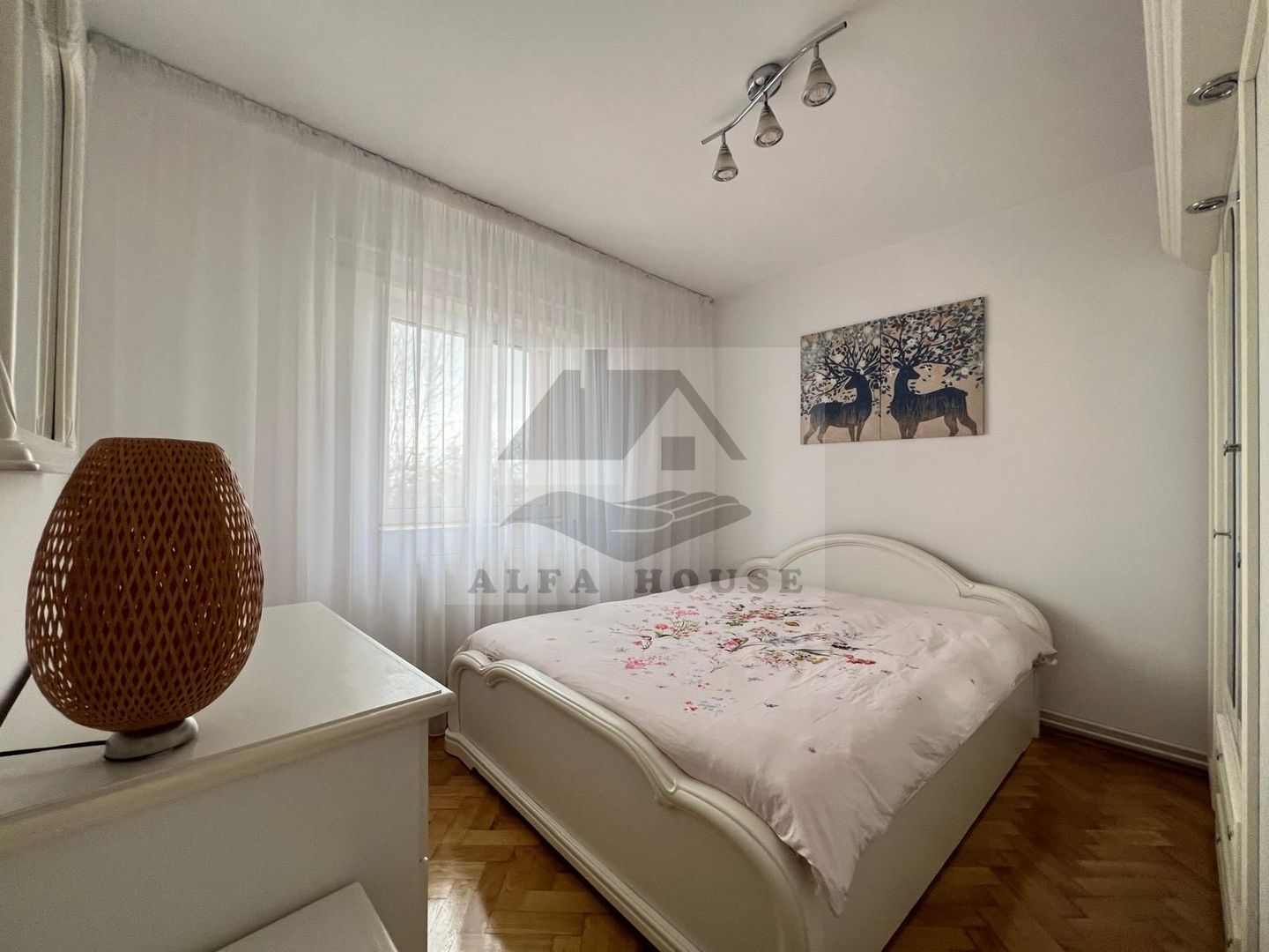 Apartament cu trei camere, Central Brasov - Dealul Melcilor , etaj 1 - Poză 9