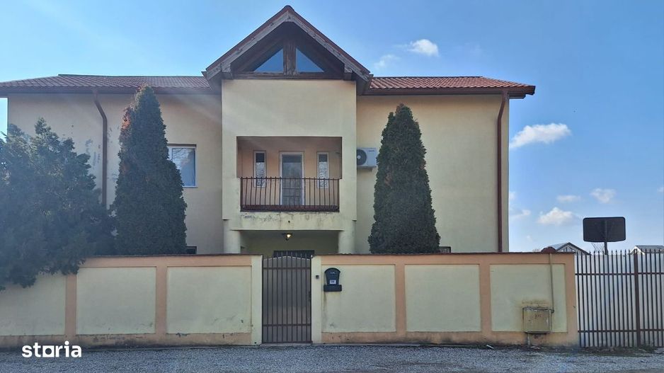 Proprietar vând vila P+E+M - Poză 18