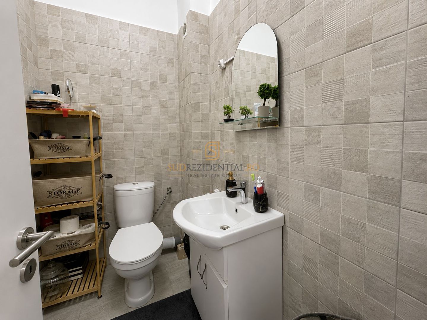 Apartament cu 3 camere, mobilat și utilat complet - Bd. Metalurgiei - Poză 10