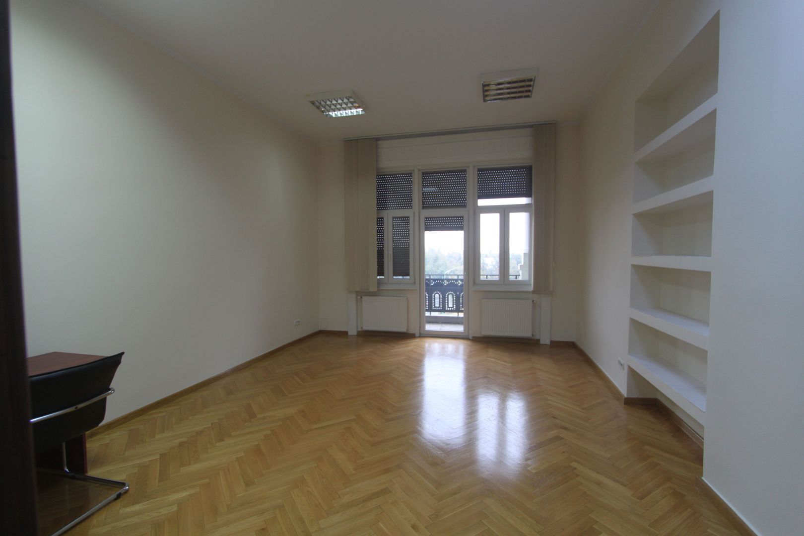 Apartament pretabil birou - Piata Victoriei - Poză 4