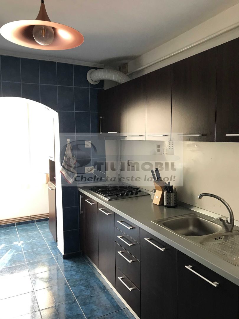 Apartament 2 camere, decomandat, Nicolina, 52 mp, mutare rapidă - Poză 3